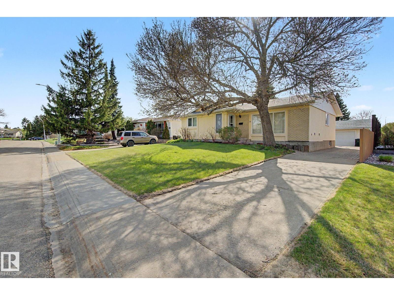 42 HAWKINS CR, sherwood park, Alberta