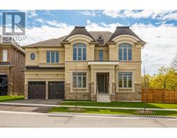 6 DENNIS REED COURT, Aurora, Ontario