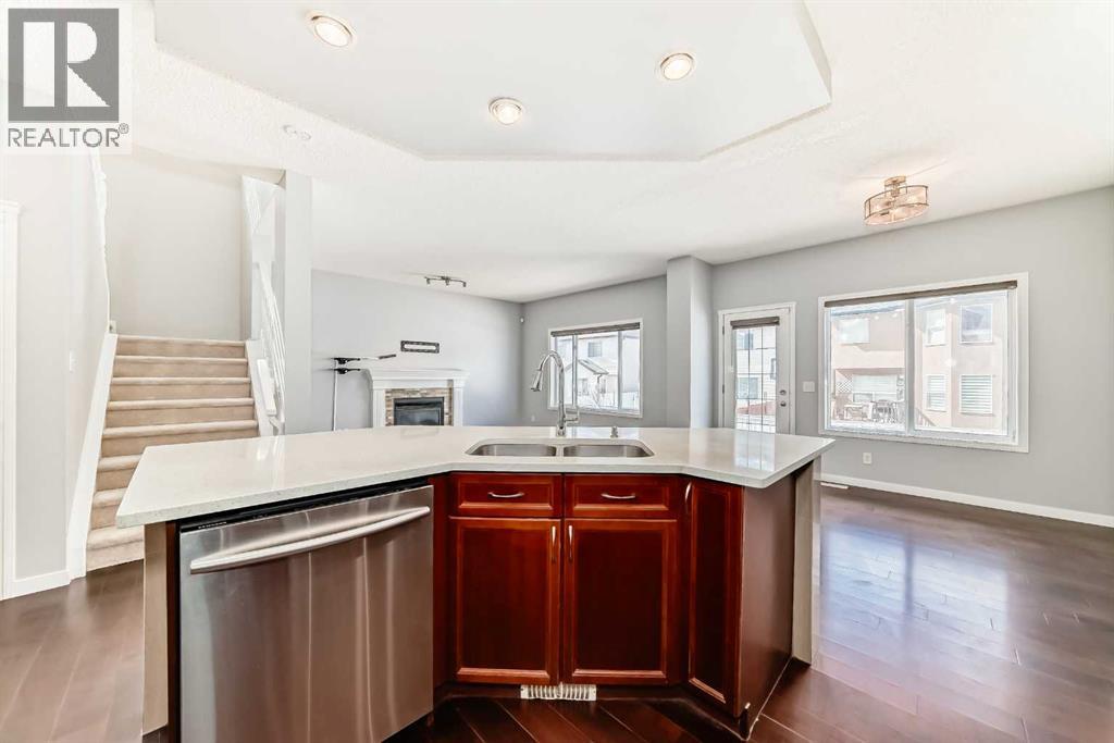 46 Saddlecrest Gardens NE, Calgary, Alberta  T3J 0C4 - Photo 7 - A2301088