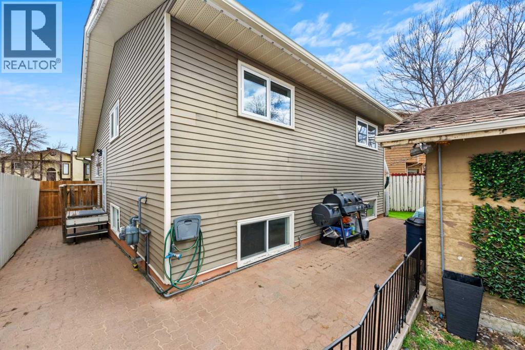 11 Deersaxon Circle SE, Calgary, Alberta  T2J 6V8 - Photo 43 - A2307805