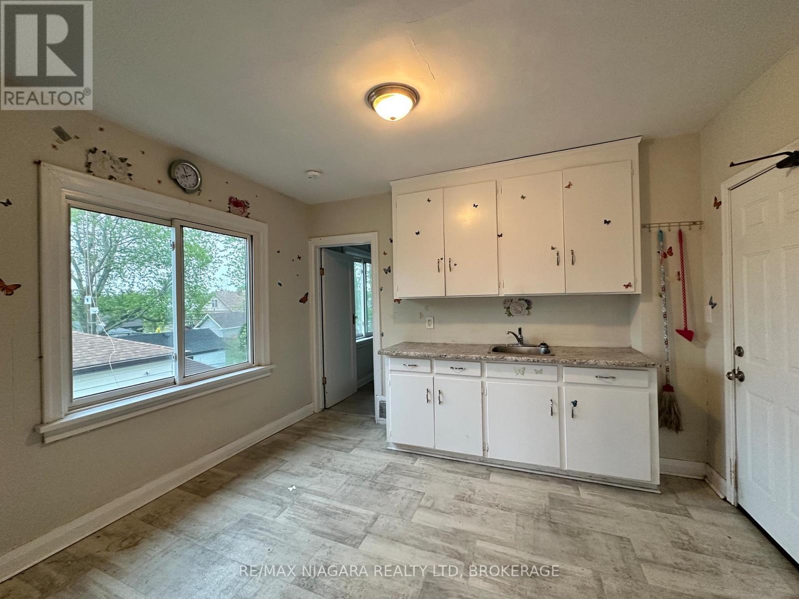 4 - 51 Lyons Avenue, Welland, Ontario  L3B 1L8 - Photo 10 - X13139268