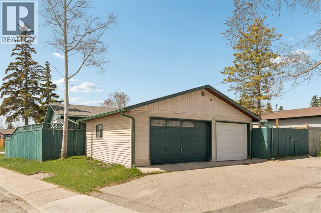 404 Manora Way NE, Calgary, Alberta  T2A 4R4 - Photo 32 - A2303893
