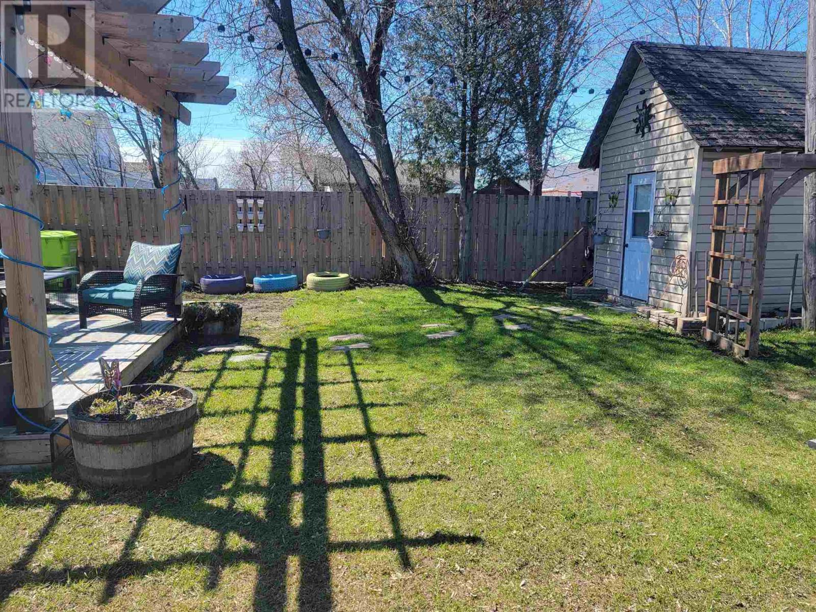 212 Wallace Ter, Sault Ste. Marie, Ontario  P6C 1K6 - Photo 4 - SM261035