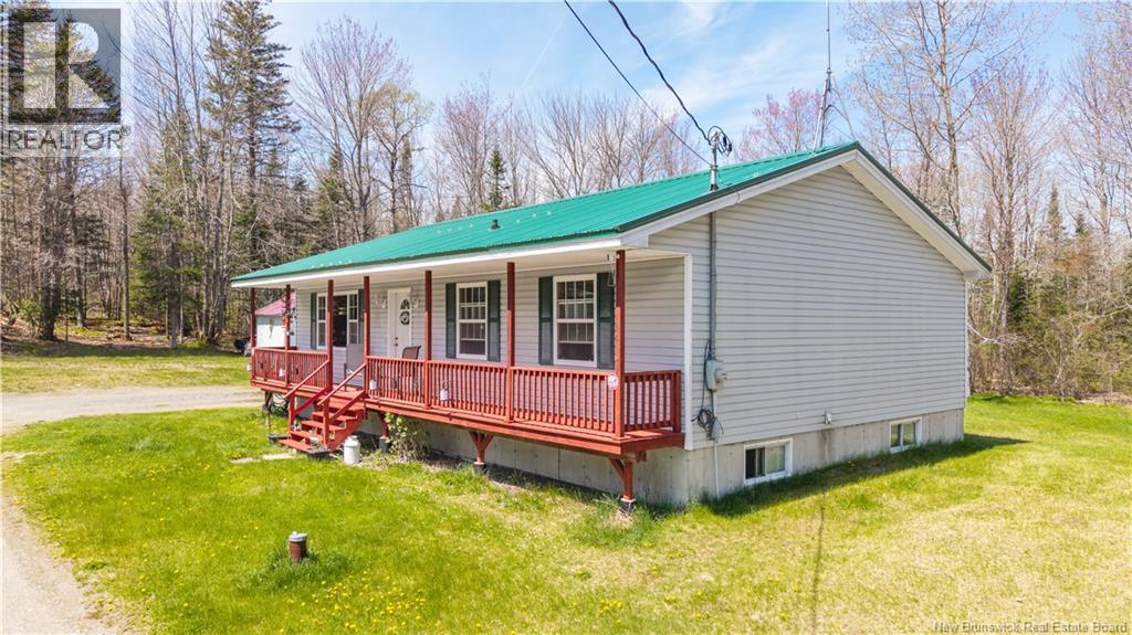 752 Route 127, Rollingdam, New Brunswick  E5A 2V6 - Photo 1 - NB139348