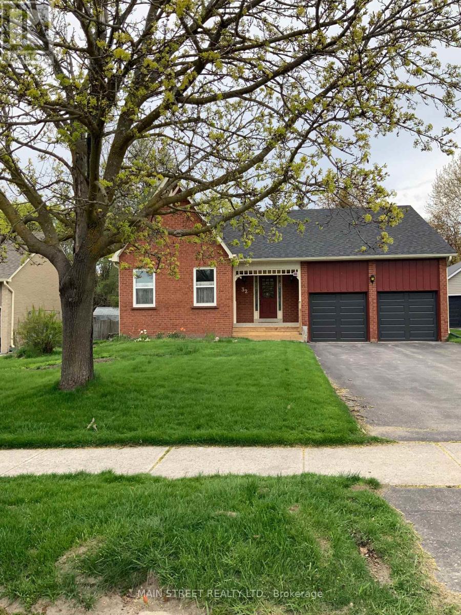 32 CENTRE ROAD, Uxbridge, Ontario