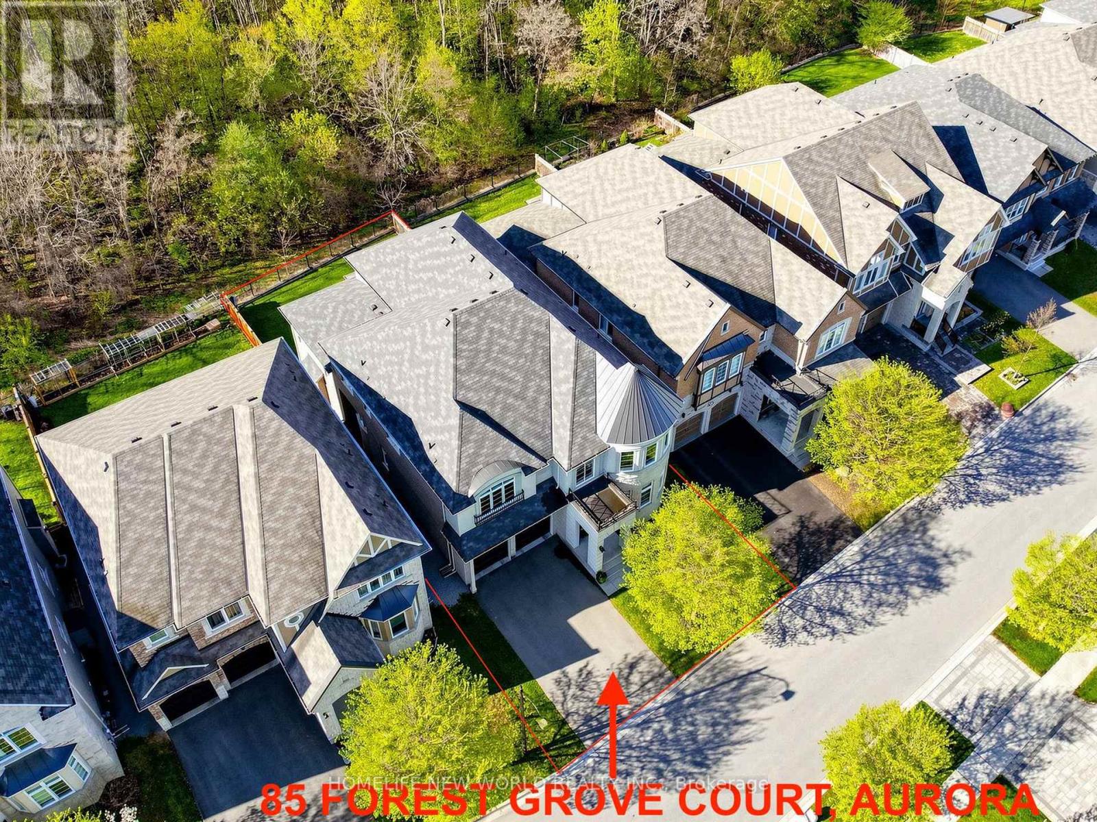 85 FOREST GROVE COURT, Aurora, Ontario