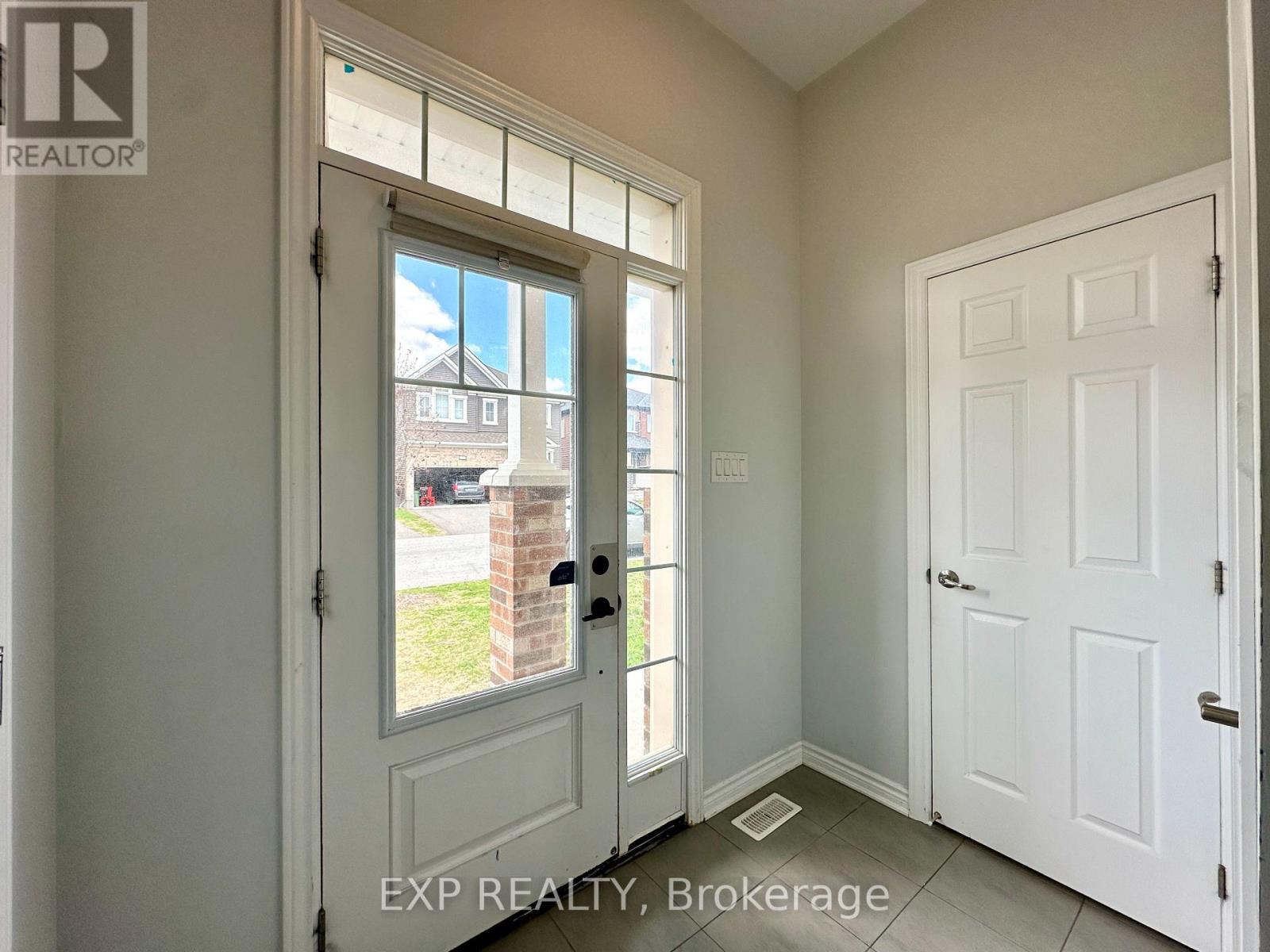 823 Regulus Ridge, Ottawa, Ontario  K2J 6S9 - Photo 8 - X12906706
