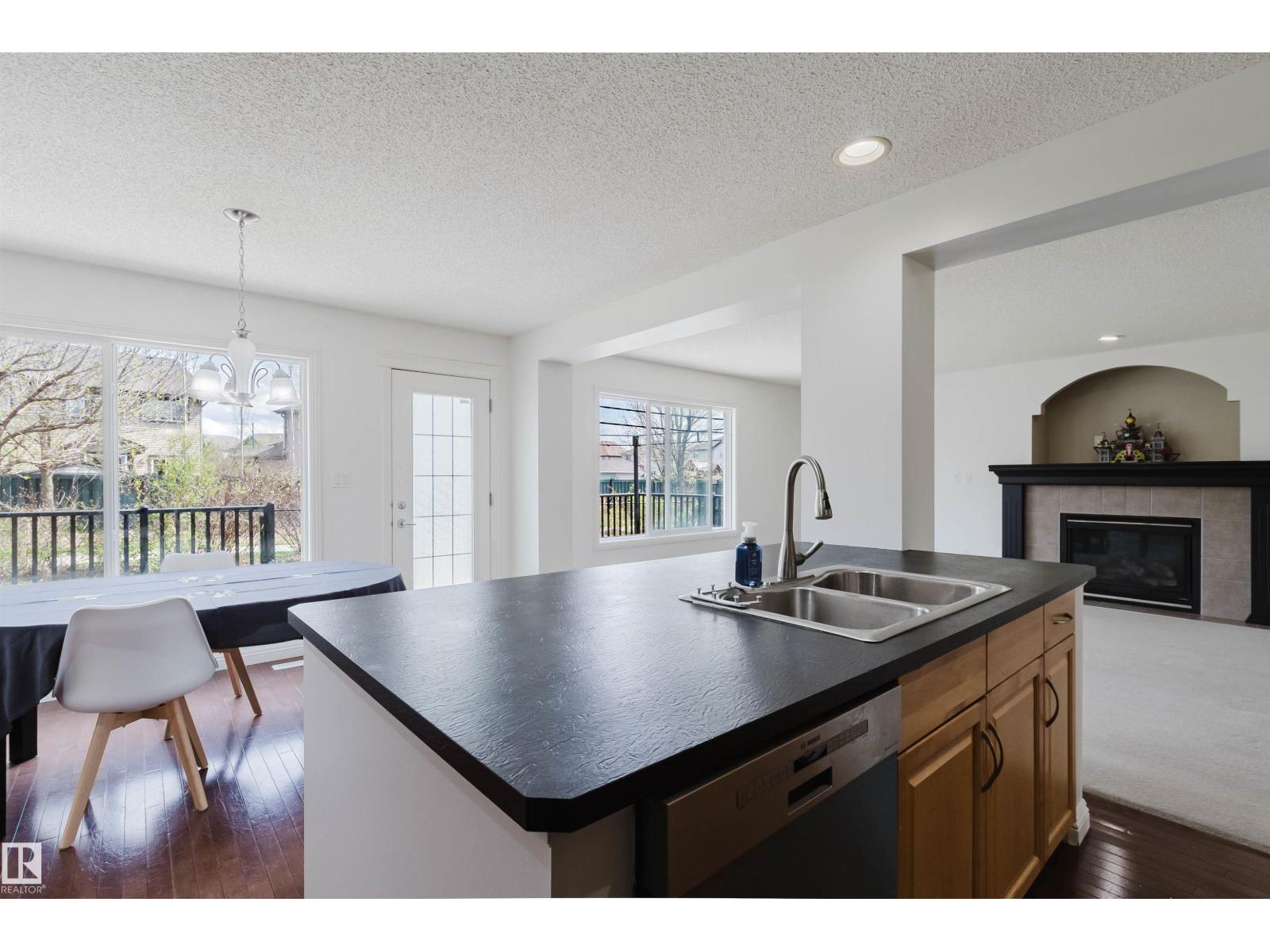 1951 120 St Sw, Edmonton, Alberta  T6W 0A8 - Photo 10 - E4488356