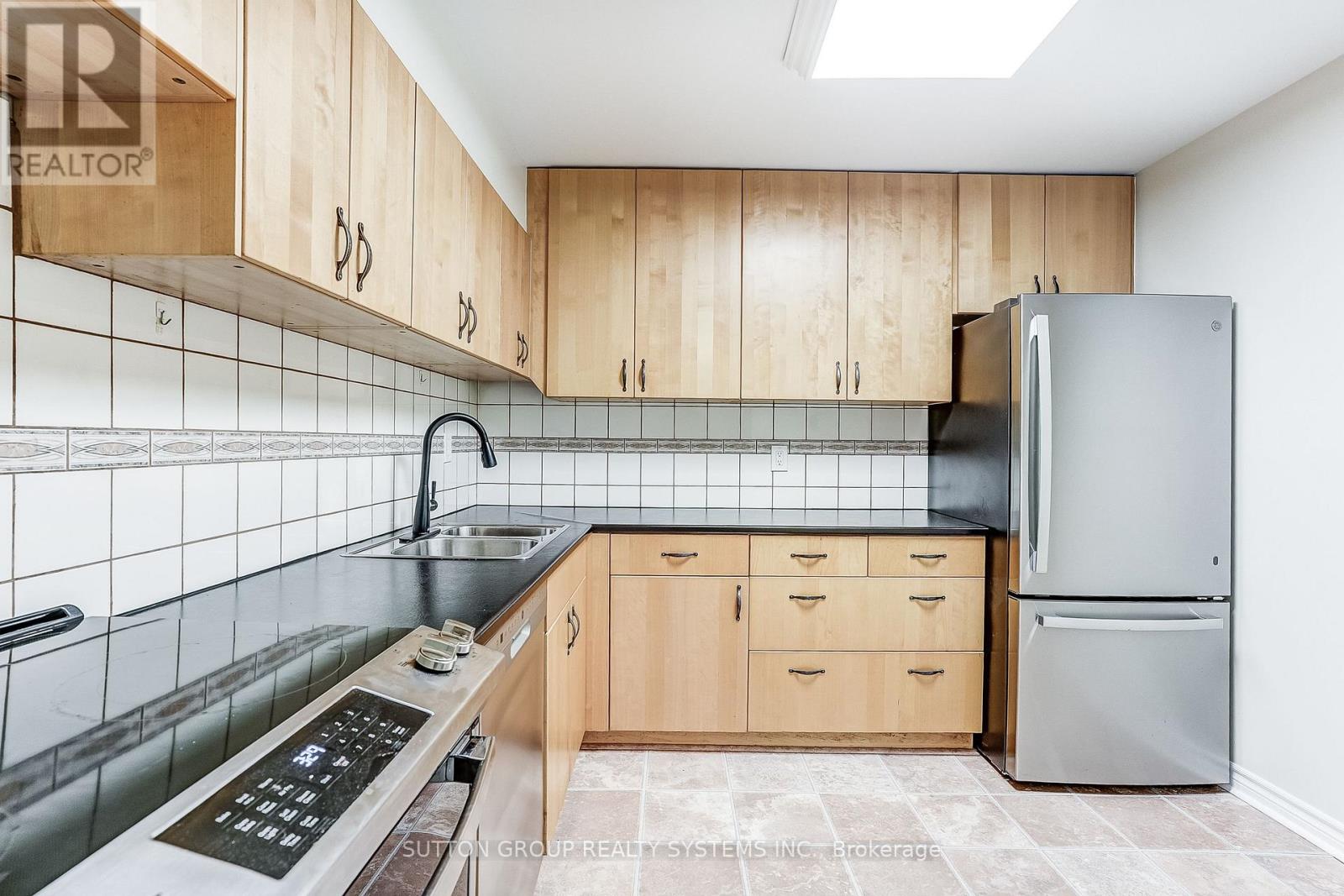 1211 - 1100 Caven Street, Mississauga, Ontario  L5G 4N3 - Photo 15 - W13139278