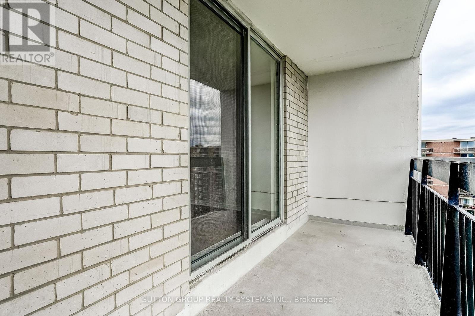 1211 - 1100 Caven Street, Mississauga, Ontario  L5G 4N3 - Photo 25 - W13139278