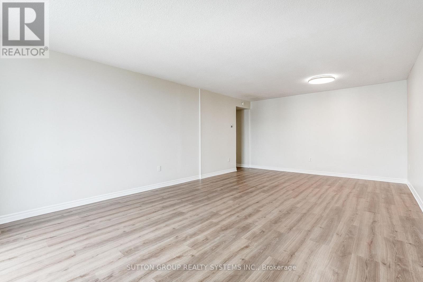 1211 - 1100 Caven Street, Mississauga, Ontario  L5G 4N3 - Photo 9 - W13139278