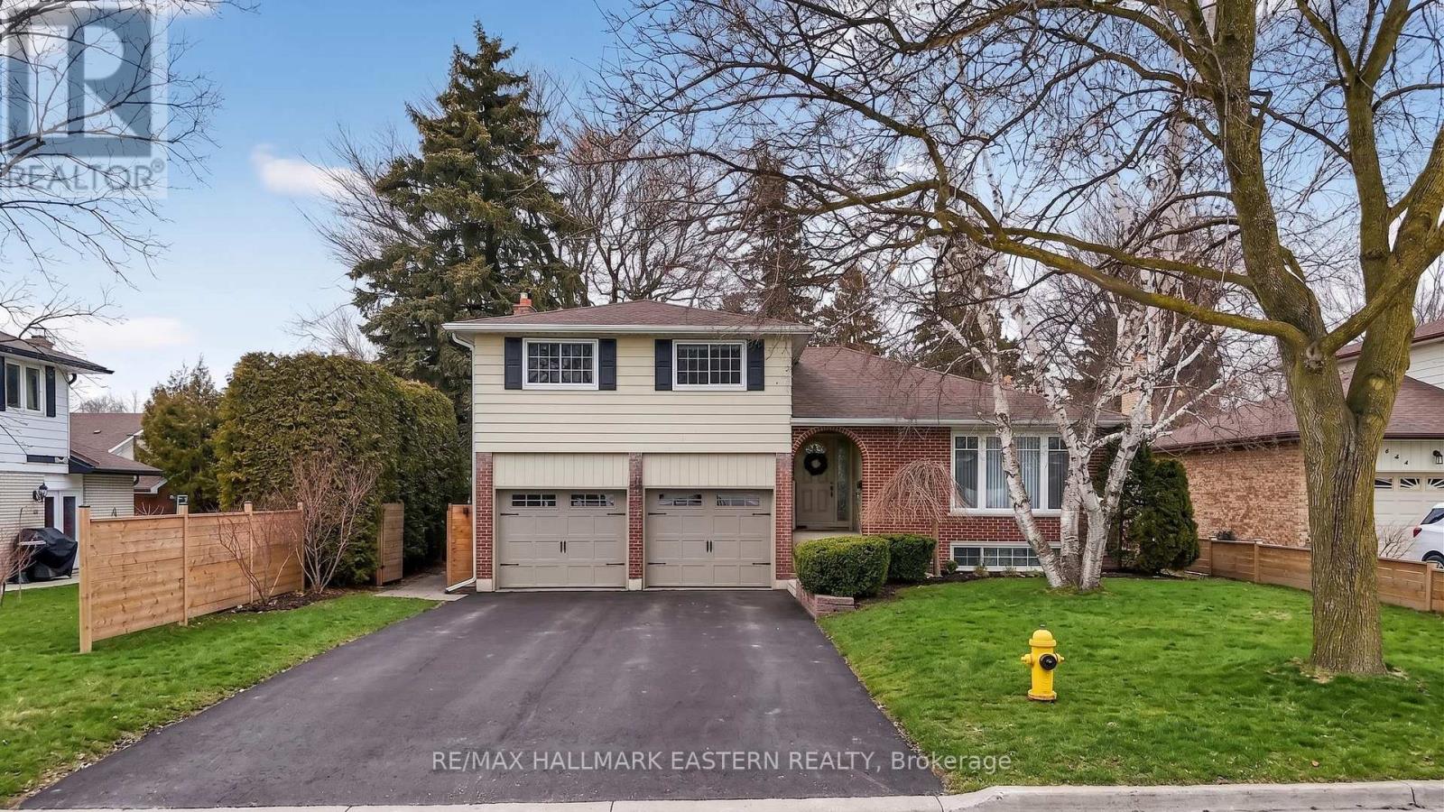 946 Beaufort Court, Oshawa, Ontario  L1G 7J8 - Photo 4 - E12830642
