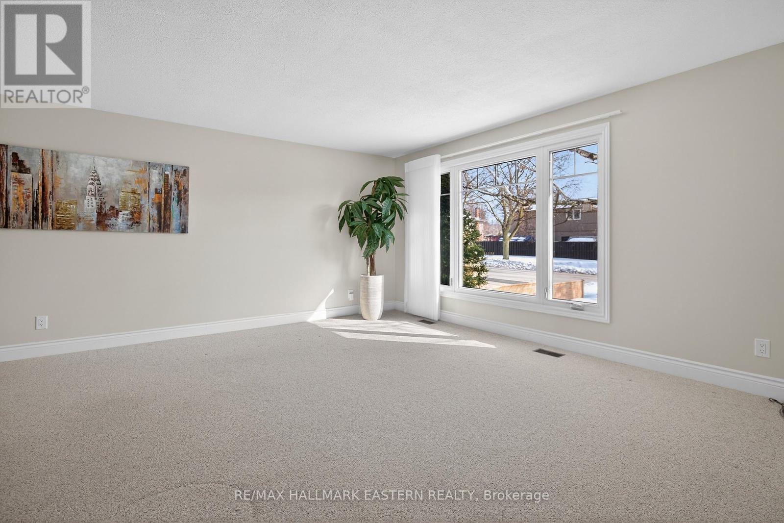 946 Beaufort Court, Oshawa, Ontario  L1G 7J8 - Photo 9 - E12830642