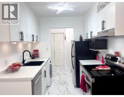 212 780 PREMIER STREET, North Vancouver, British Columbia