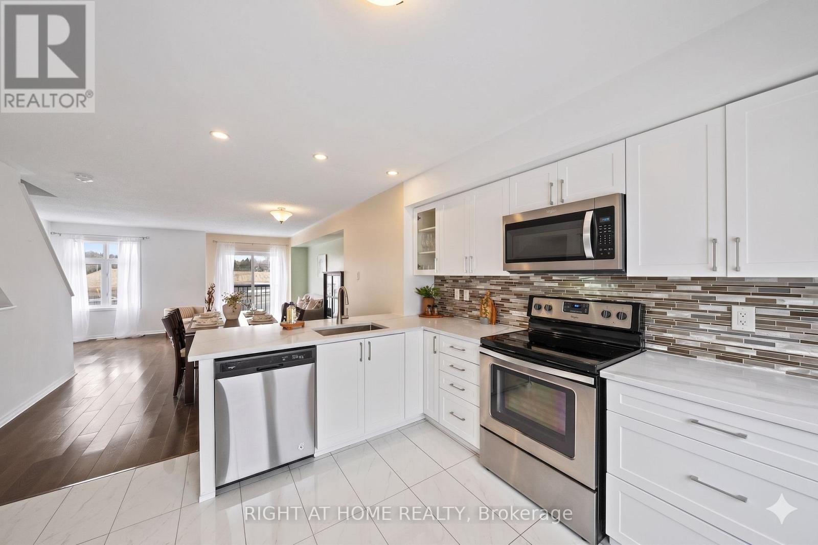 161 Camden Private, Ottawa, Ontario  K2J 6J1 - Photo 6 - X12930110