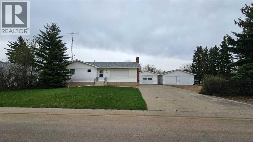 5209 51 Street, Castor, Alberta  T0C 0X0 - Photo 1 - A2311658