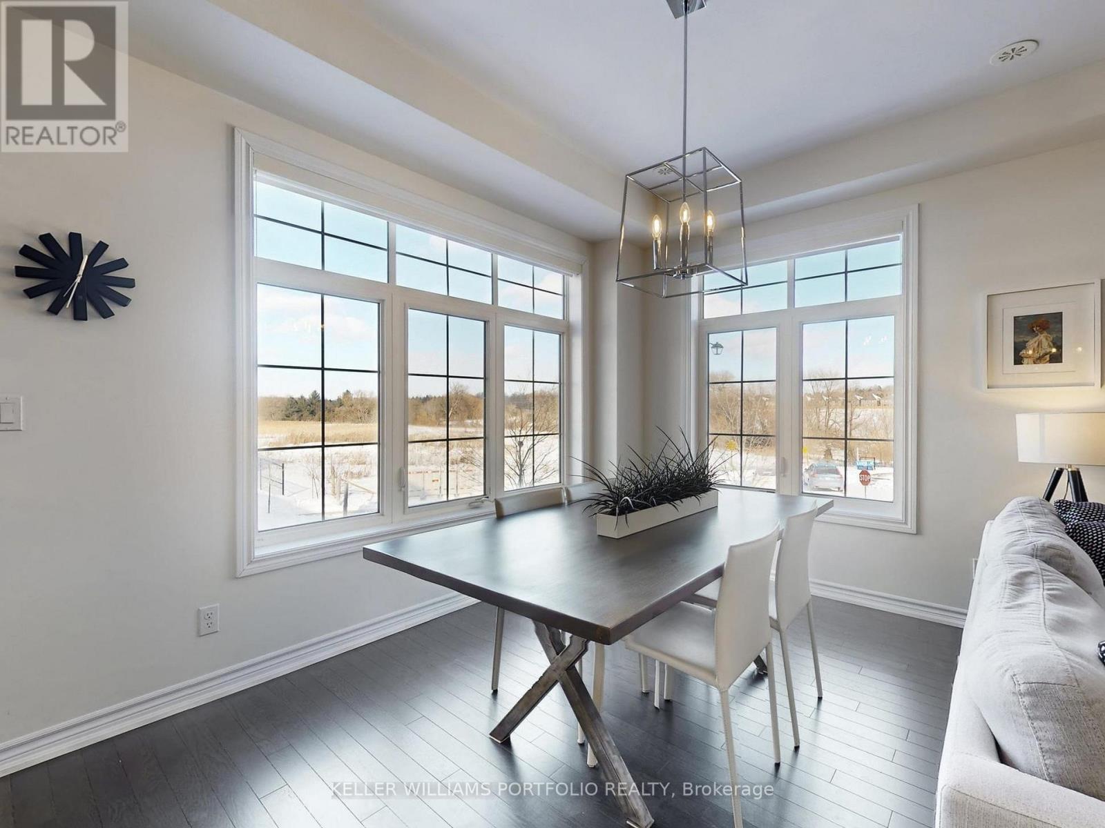 53 Blackpool Lane, East Gwillimbury, Ontario  L9N 0R7 - Photo 6 - N13025674