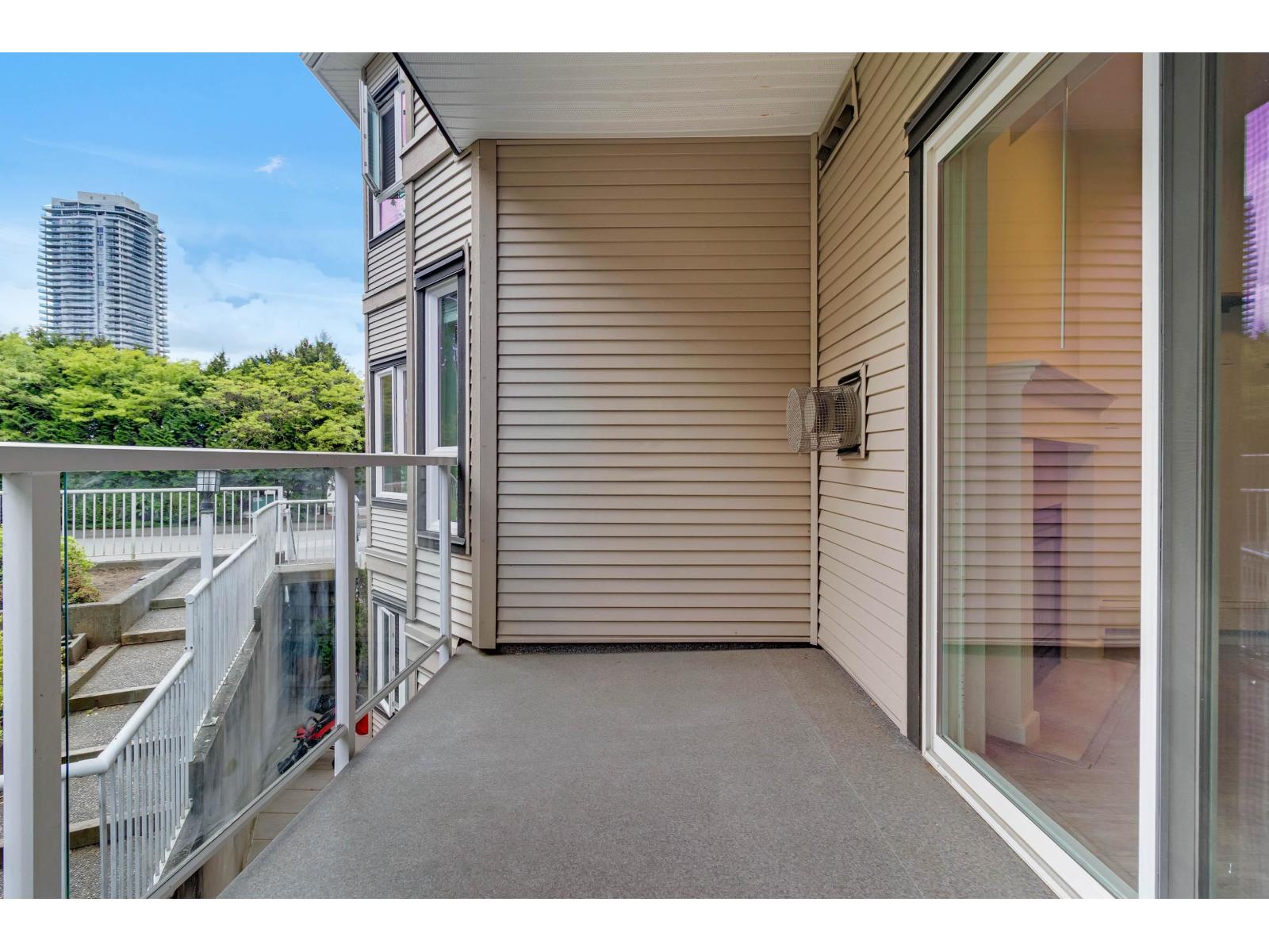 203 8142 120a Street, Surrey, British Columbia  V3W 0N1 - Photo 27 - R3124224