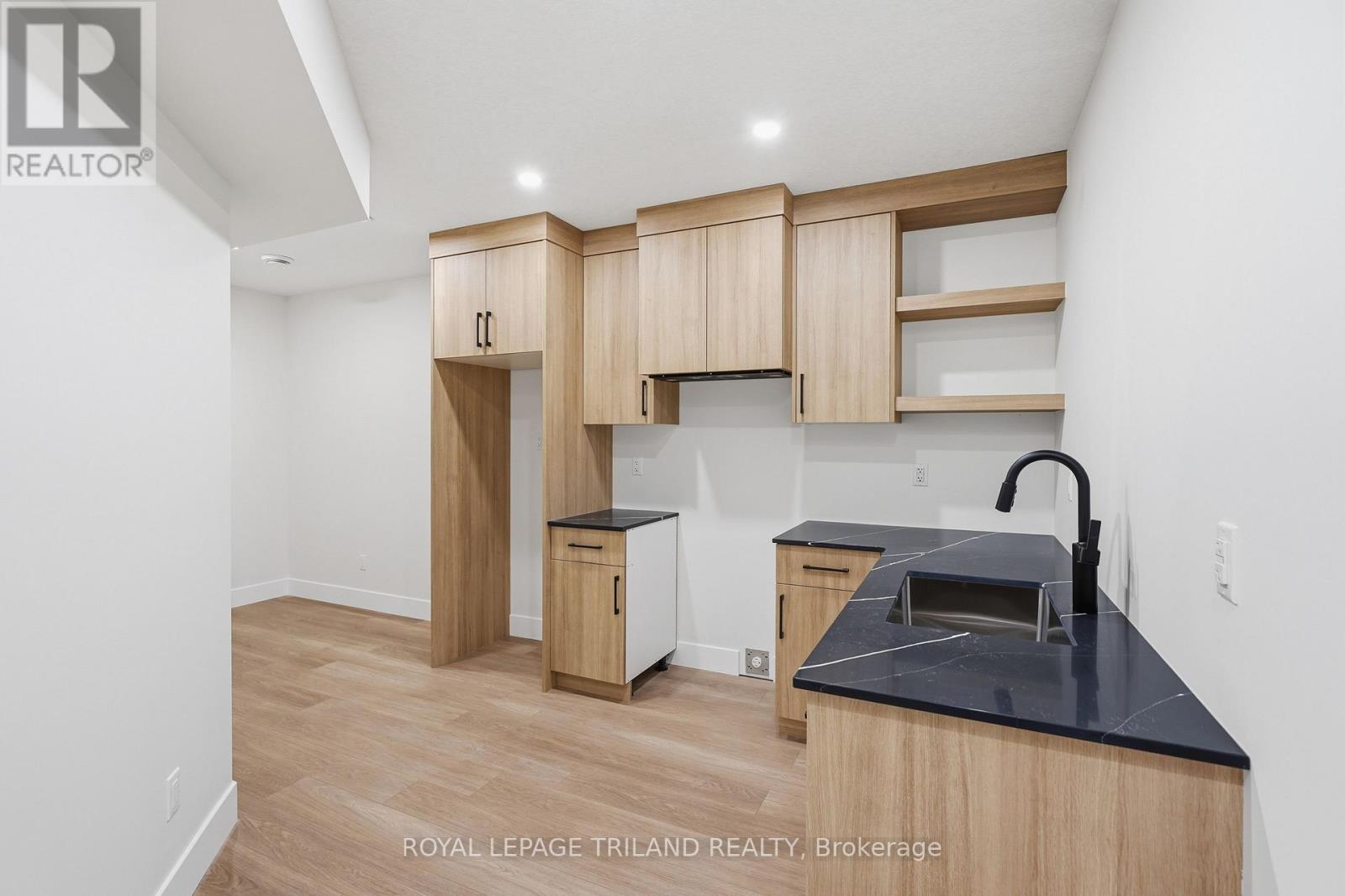 4049 Big Leaf Trail, London South, Ontario  N6P 0K2 - Photo 40 - X13139324