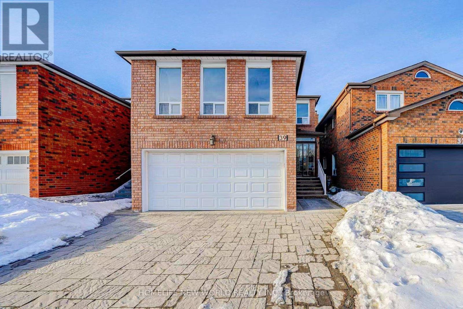 39 BURNT BARK DRIVE, Toronto, Ontario