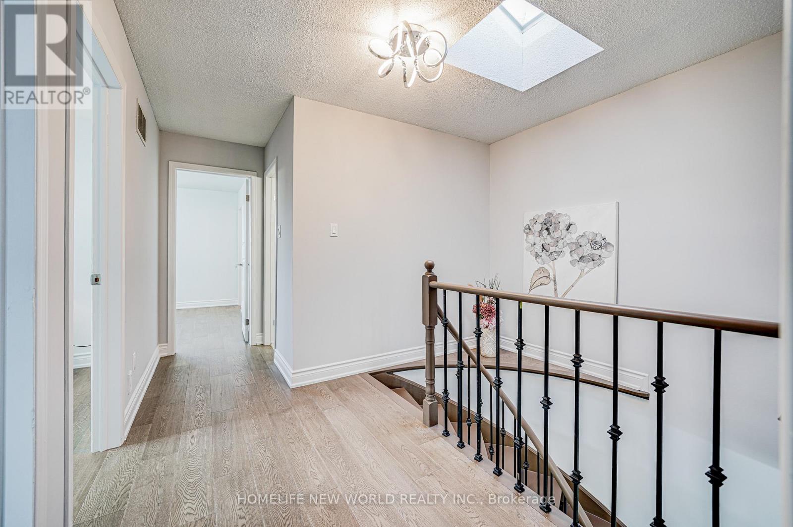 39 Burnt Bark Drive, Toronto, Ontario  M1V 3J6 - Photo 6 - E13139330
