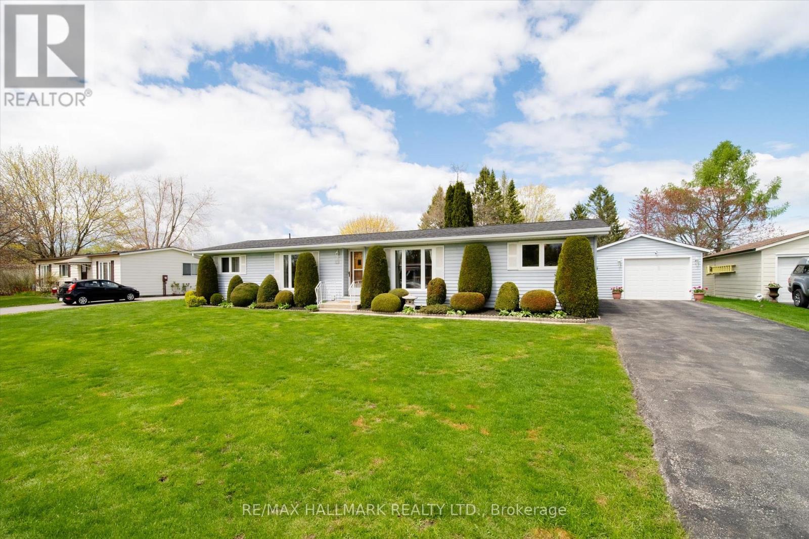 59 Damsel Circle, Georgina, Ontario  L0E 1R0 - Photo 8 - N13126642
