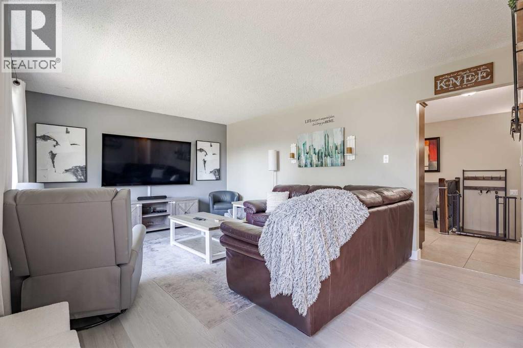 6127 4 Street NE, Calgary, Alberta  T2K 1K4 - Photo 7 - A2311511