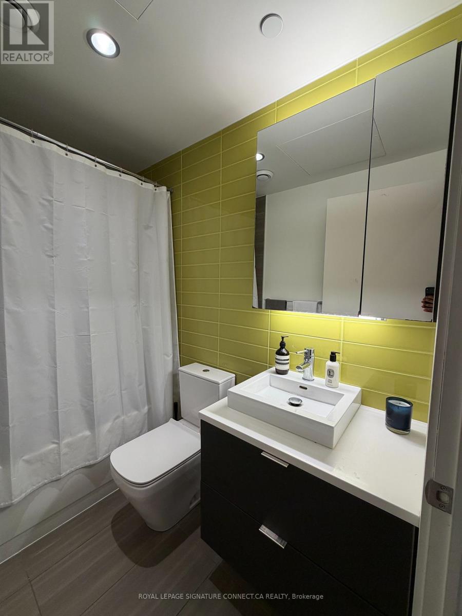 902 - 170 Bayview Avenue, Toronto, Ontario  M5A 0M4 - Photo 8 - C13129470