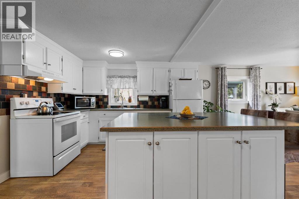 4809 55 Avenue, Camrose, Alberta  T4V 4J6 - Photo 7 - A2311933