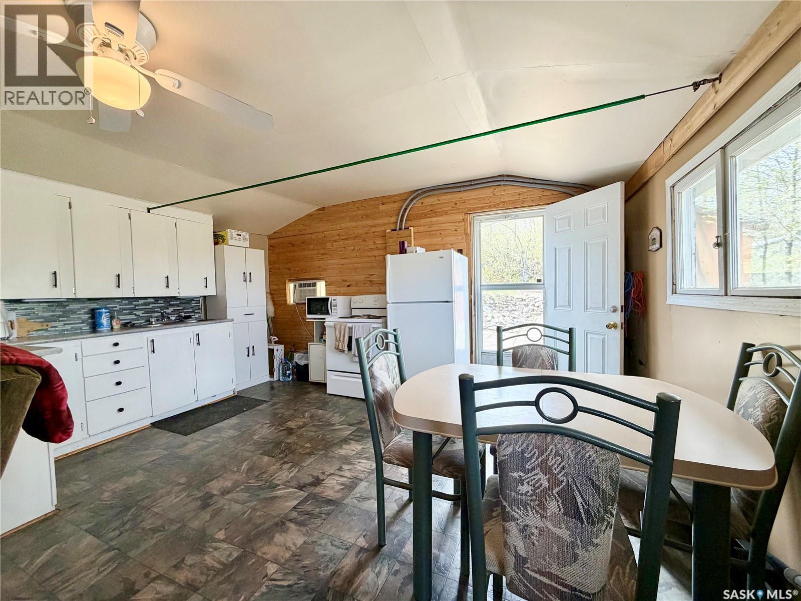51 Lakeview Road, Grandview Beach, Saskatchewan  S0G 1C0 - Photo 6 - SK036232