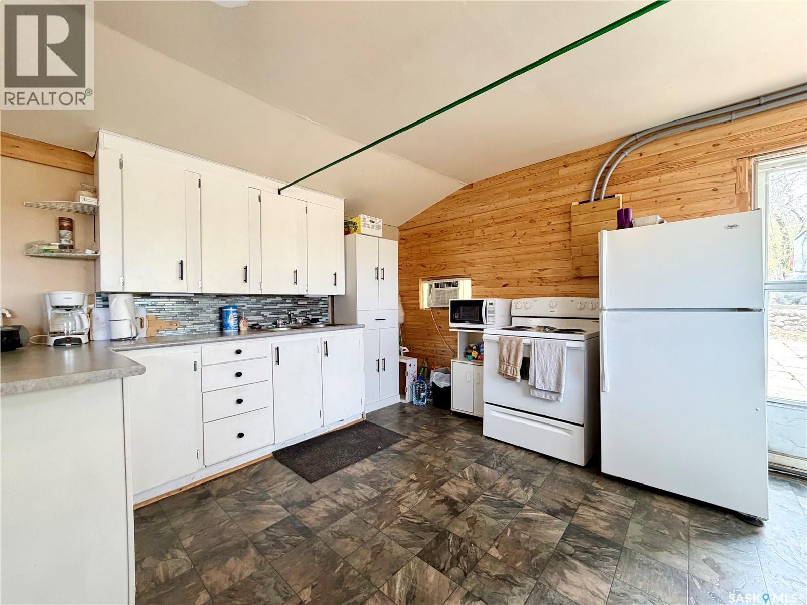 51 Lakeview Road, Grandview Beach, Saskatchewan  S0G 1C0 - Photo 7 - SK036232