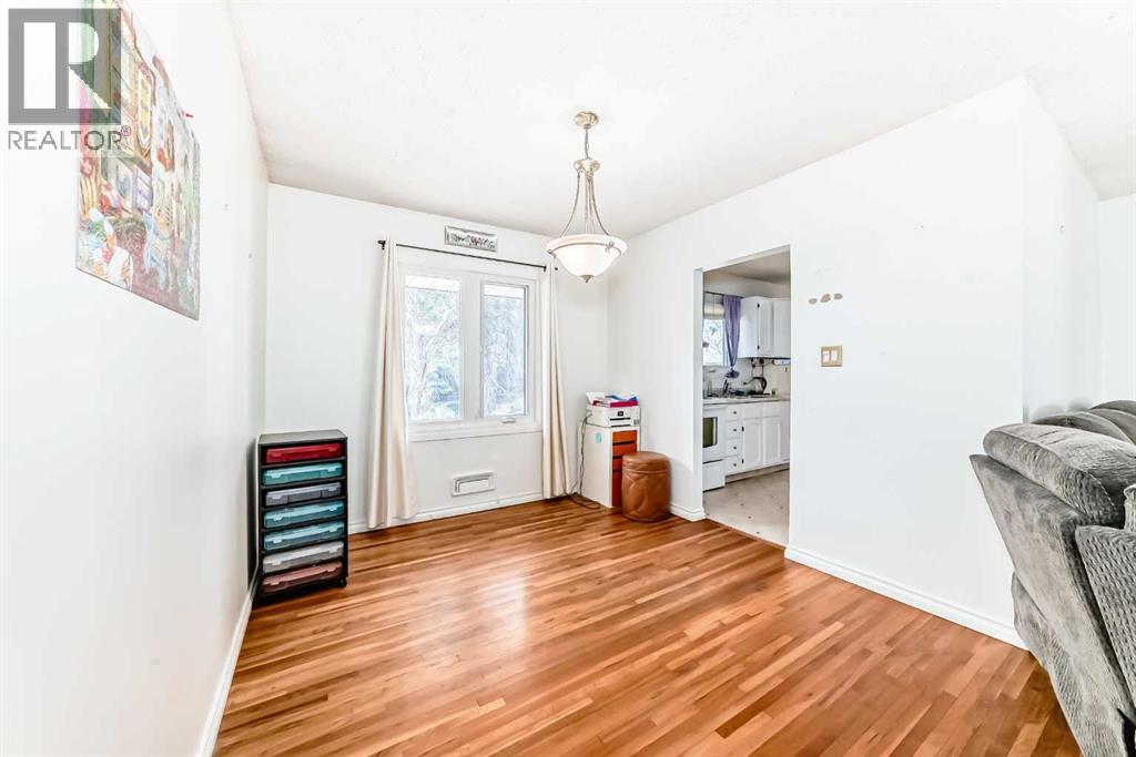 2215 37 Street SW, Calgary, Alberta  T3A 3A5 - Photo 12 - A2308381
