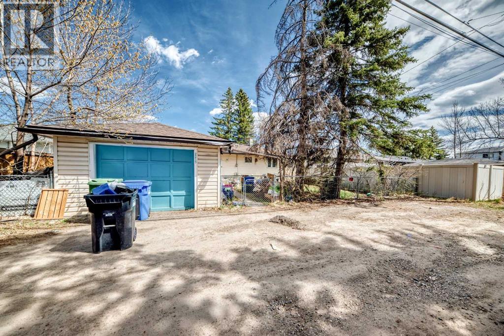 2215 37 Street SW, Calgary, Alberta  T3A 3A5 - Photo 45 - A2308381