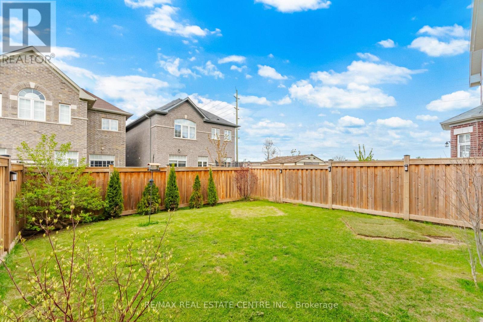 24 Duffel Crescent, Halton Hills, Ontario  L7G 0M1 - Photo 45 - W13121052
