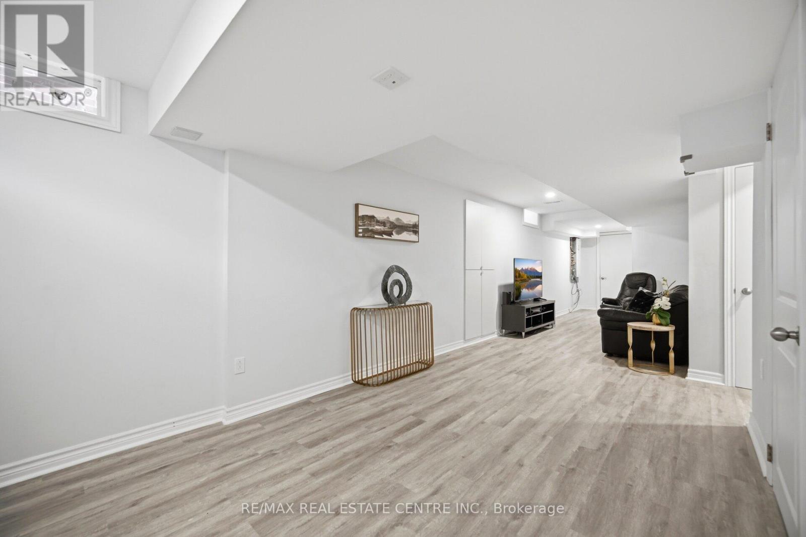 24 Duffel Crescent, Halton Hills, Ontario  L7G 0M1 - Photo 39 - W13121052