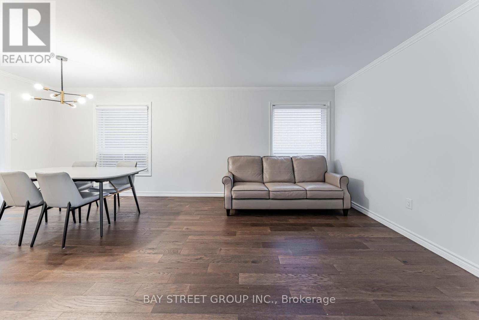 277 Stone Road, Aurora, Ontario  L4G 6Y7 - Photo 4 - N13139372