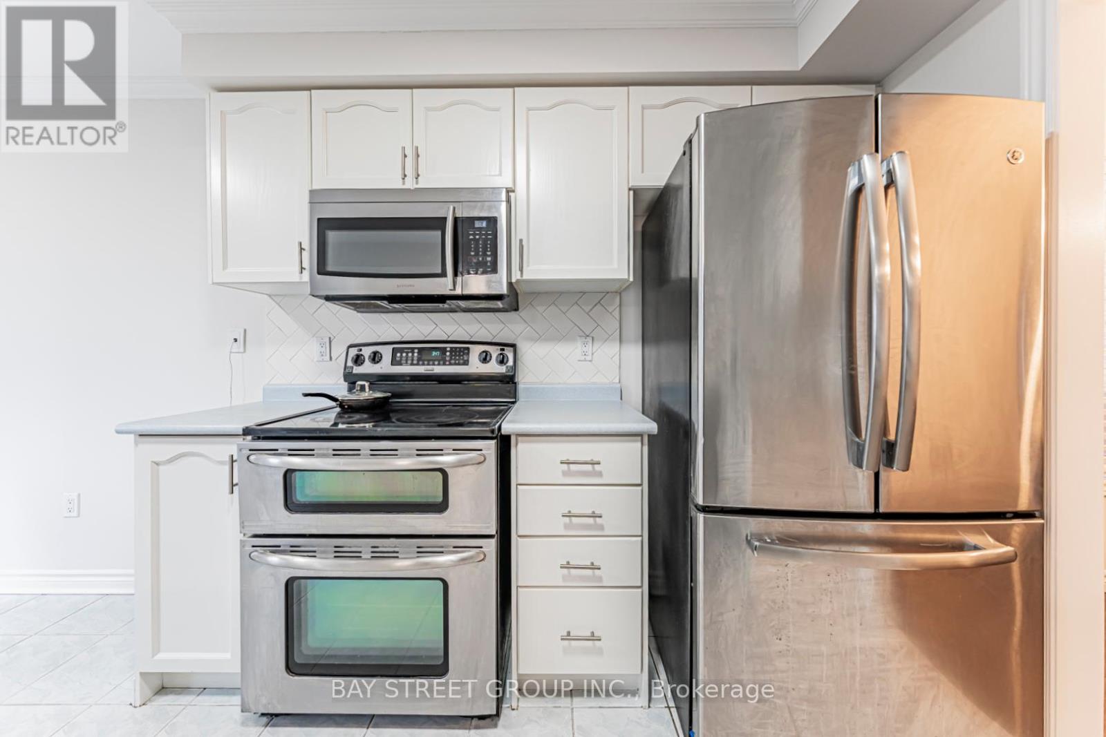 277 Stone Road, Aurora, Ontario  L4G 6Y7 - Photo 6 - N13139372