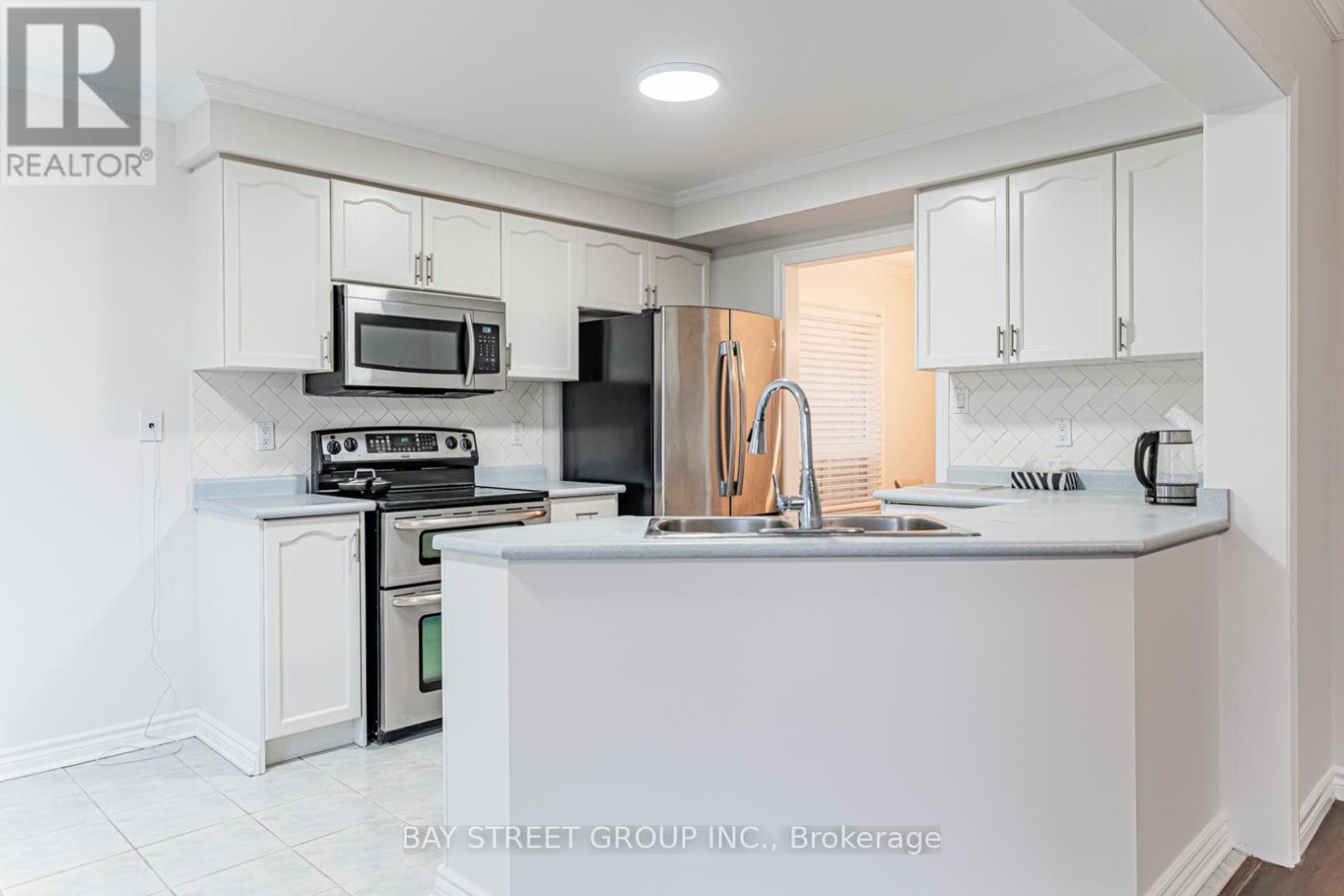 277 Stone Road, Aurora, Ontario  L4G 6Y7 - Photo 8 - N13139372