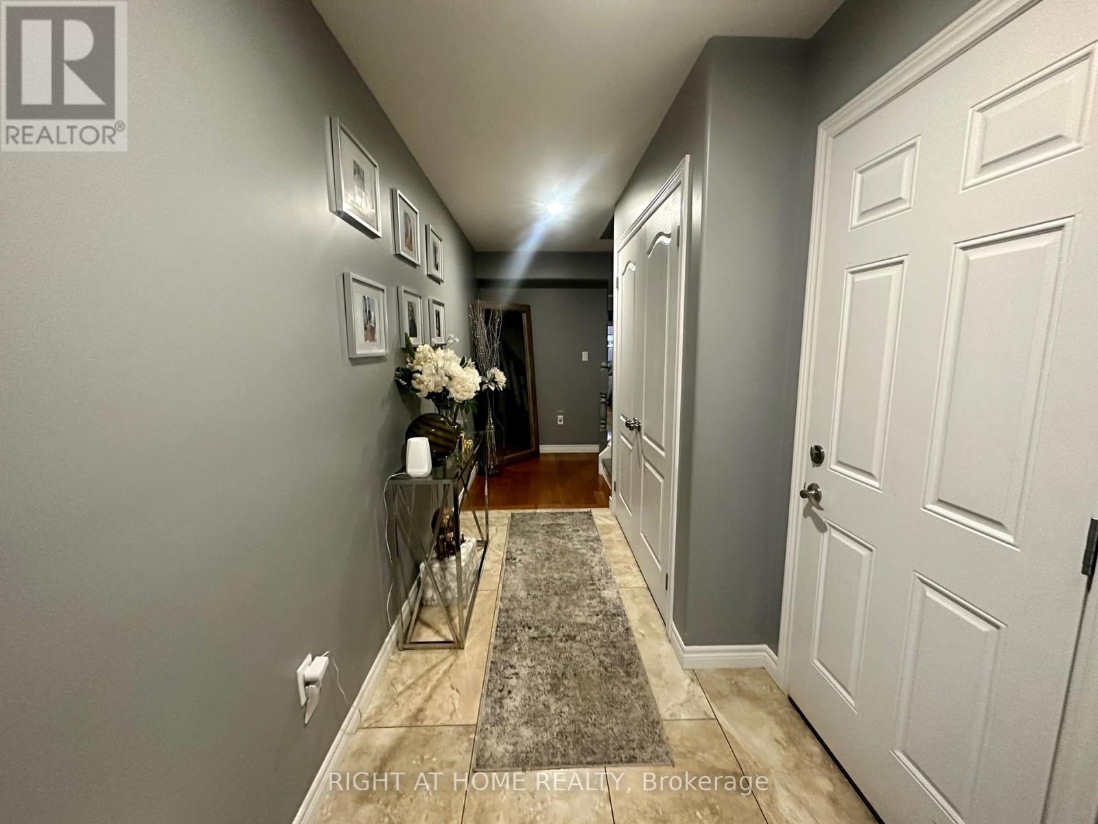 A - 42 St Paul Avenue, Brantford, Ontario  N3T 4E6 - Photo 4 - X13139354