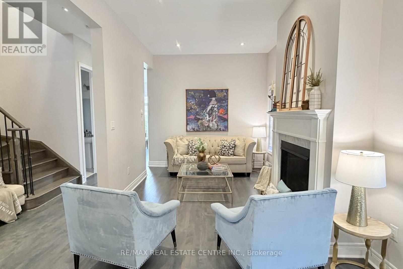 24 Duffel Crescent, Halton Hills, Ontario  L7G 0M1 - Photo 5 - W13121052