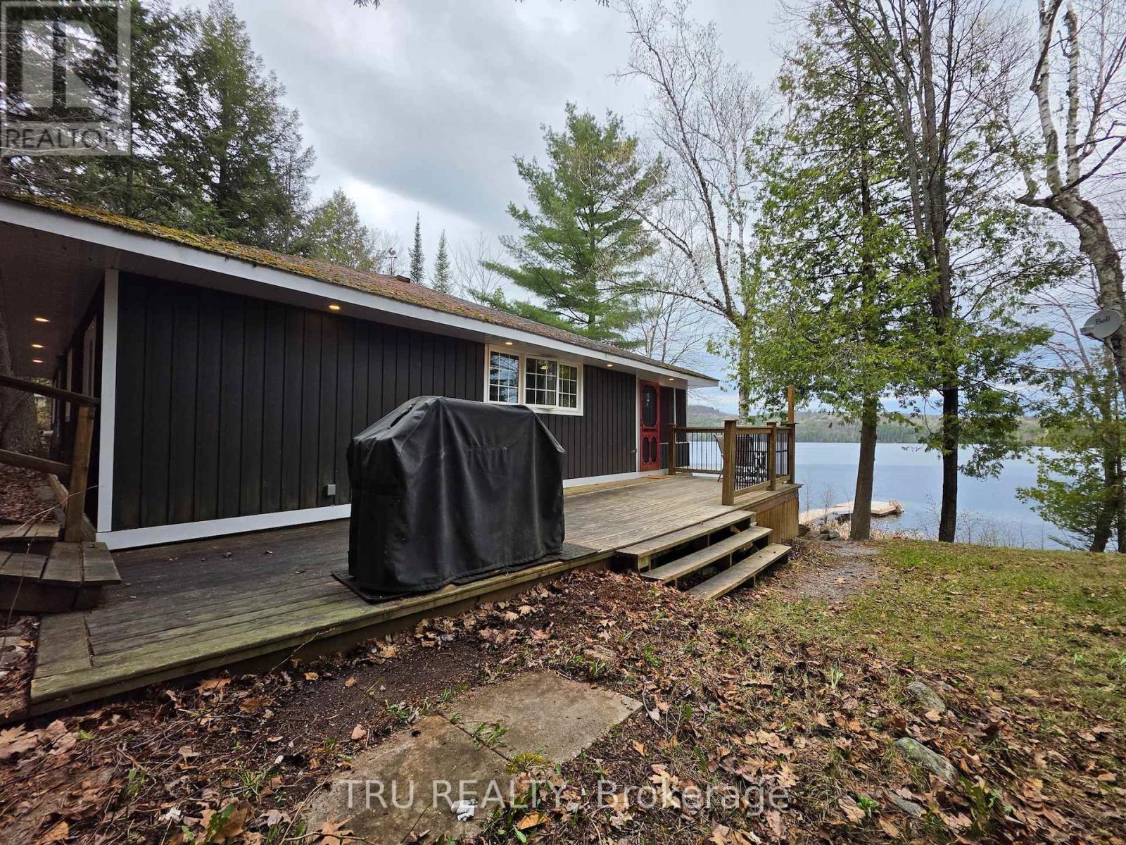 952 Siberia Road, Madawaska Valley, Ontario  K0J 1B0 - Photo 2 - X13139360