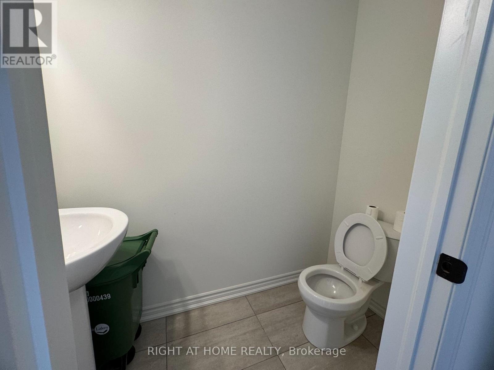 62 Debois St Main Unit Street, Kawartha Lakes, Ontario  K9V 6A9 - Photo 6 - X13131404