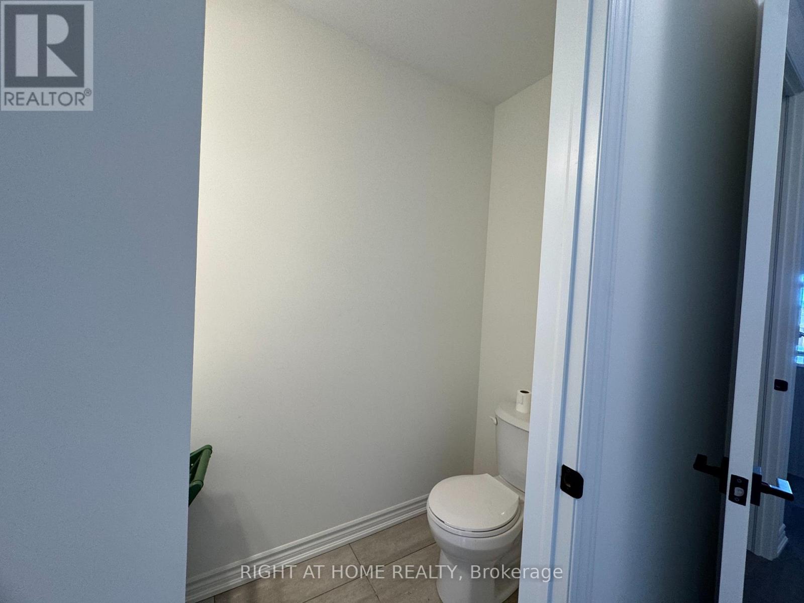 62 Debois St Main Unit Street, Kawartha Lakes, Ontario  K9V 6A9 - Photo 7 - X13131404