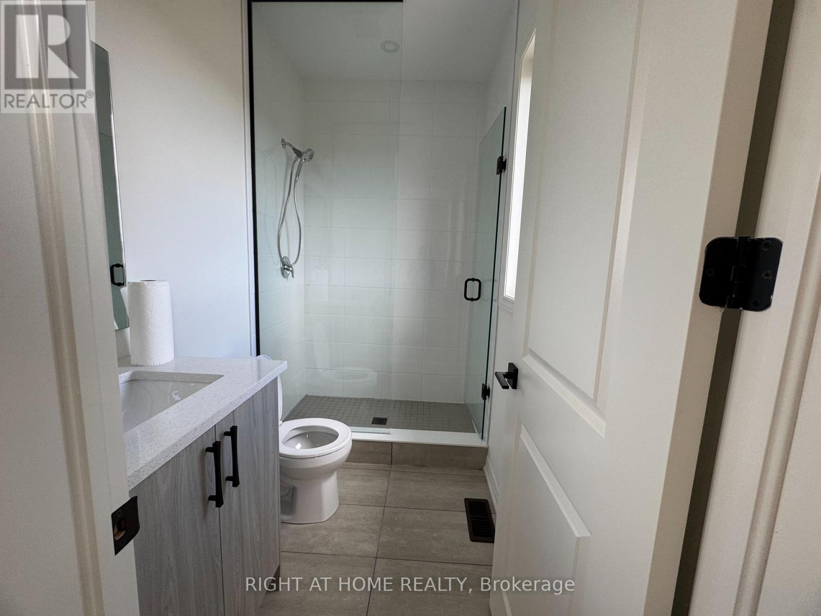 62 Debois St Main Unit Street, Kawartha Lakes, Ontario  K9V 6A9 - Photo 20 - X13131404