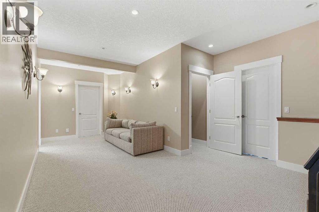 183 Discovery Ridge Way SW, Calgary, Alberta  T3H 5G3 - Photo 22 - A2309044