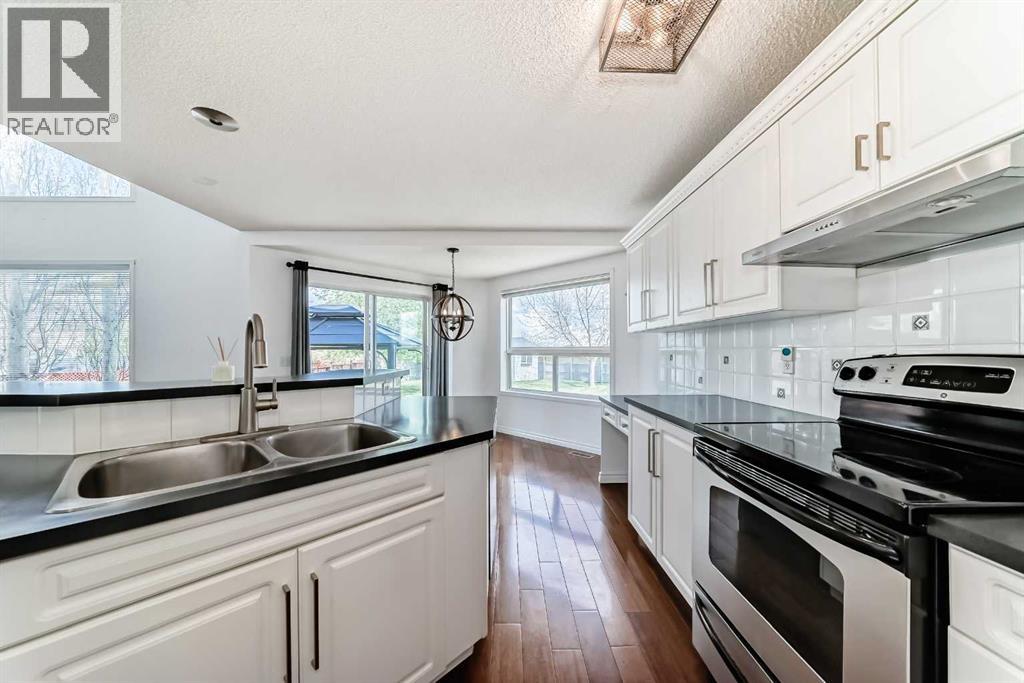 311 Bridlecreek Green SW, Calgary, Alberta  T2Y 3P1 - Photo 9 - A2310869
