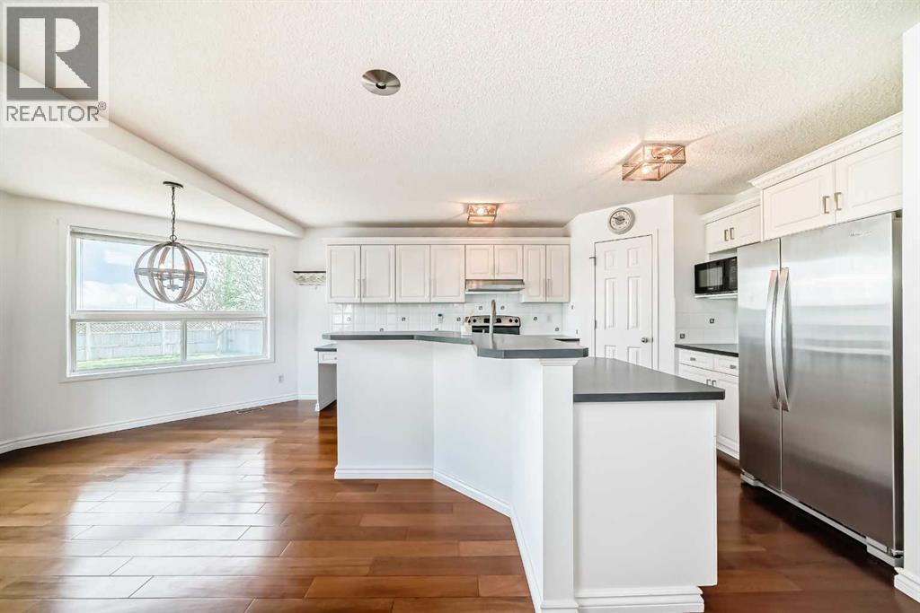 311 Bridlecreek Green SW, Calgary, Alberta  T2Y 3P1 - Photo 7 - A2310869