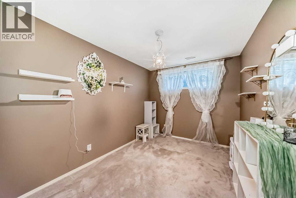 173 Eversyde Common SW, Calgary, Alberta  T2Y 4Z5 - Photo 31 - A2310892