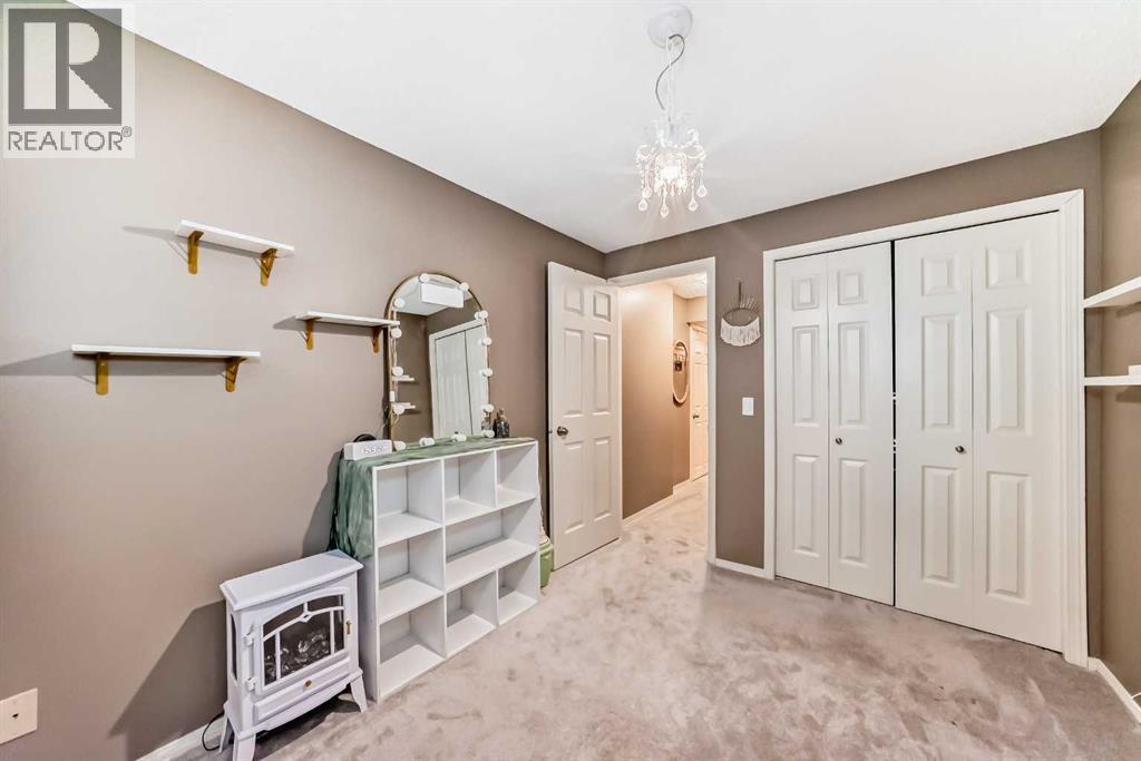 173 Eversyde Common SW, Calgary, Alberta  T2Y 4Z5 - Photo 32 - A2310892