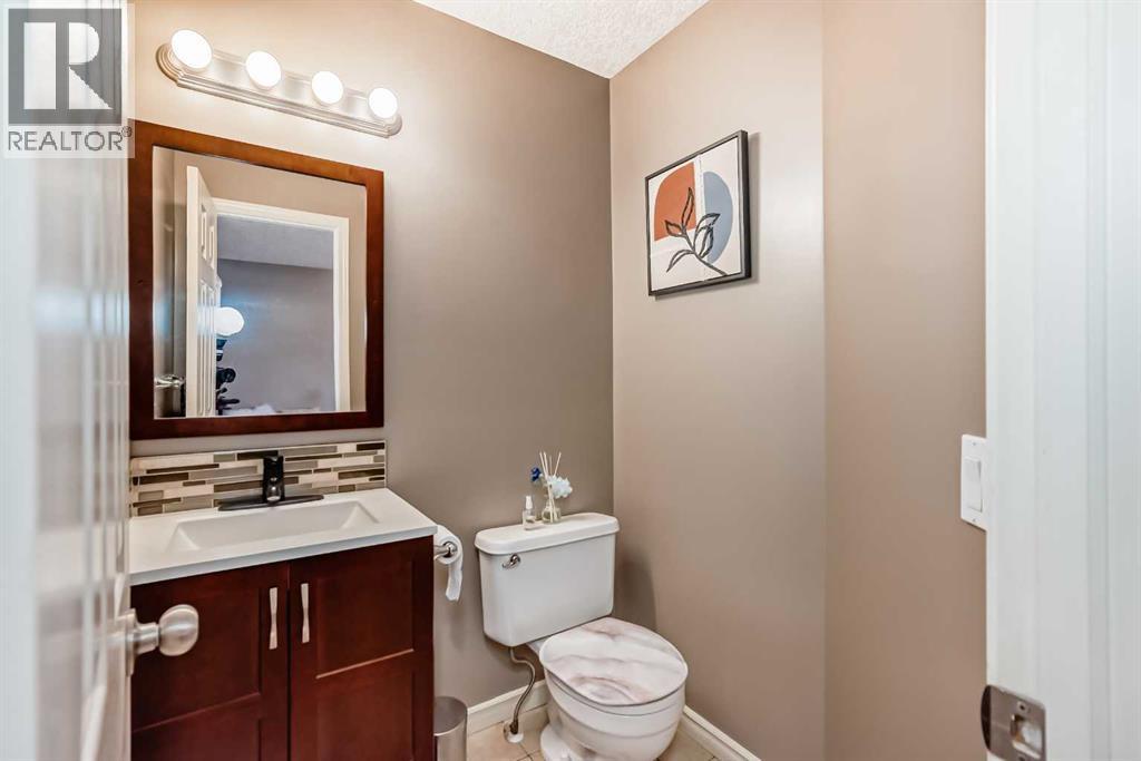 173 Eversyde Common SW, Calgary, Alberta  T2Y 4Z5 - Photo 18 - A2310892